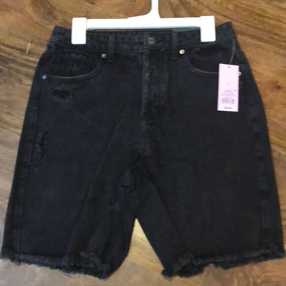 COPY 3- Women's High-Rise Wide Leg Bermuda Jean Shorts - Wild Fable size 6 - Picture 1 of 8